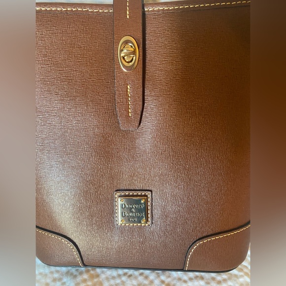 DOONEY AND BOURKE NWOT BROWN CROSSBODY BAG - Picture 2 of 13